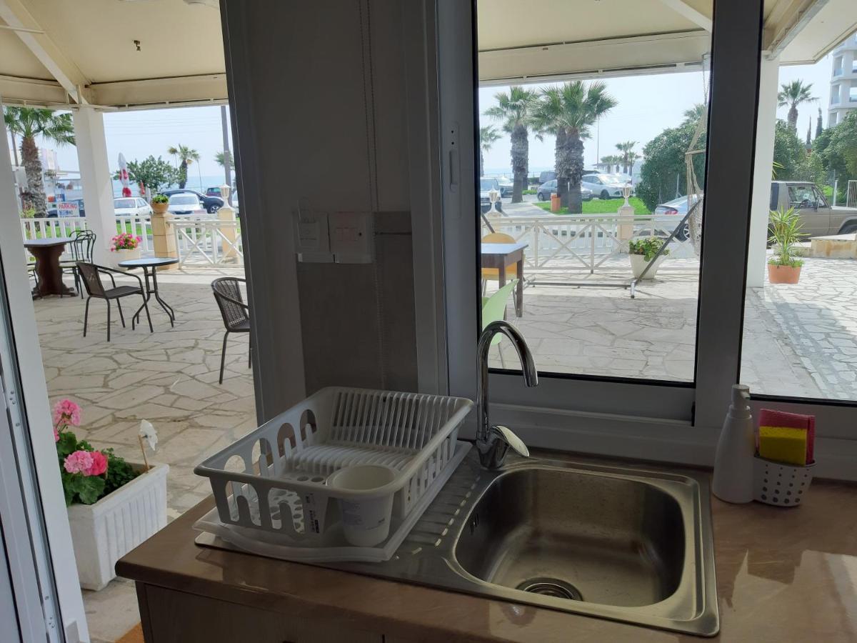 Appartement Zorbas Sea View No 5 à Larnaca Extérieur photo